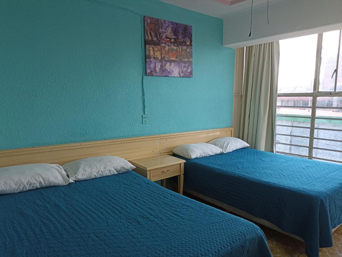 איראפואטו Hotel Viena מראה חיצוני תמונה